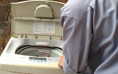 Sửa máy giặt Electrolux bị ngừng đột ngột