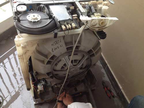 bảo dưỡng máy giặt Electrolux