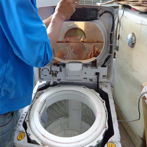 sửa máy giặt Electrolux