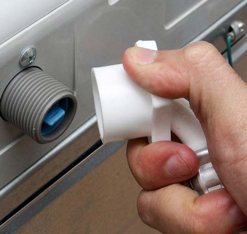 thay van cấp nước máy giặt Electrolux